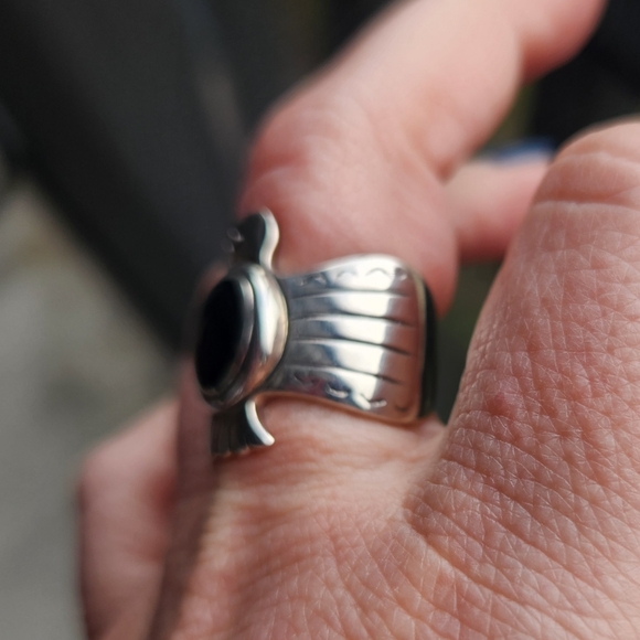 Handmade Sterling Silver 925 Onyx Thunderbird Ring Size 8 - Picture 3 of 8